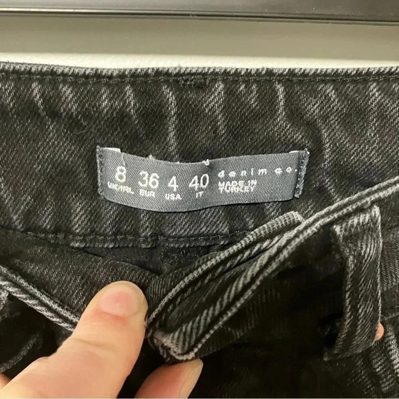 Denim&Co black tapered leg  high waisted jeans - Picture 2 of 5